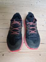 Asics-Trailschuh Damen, Größe 41,5 Nordrhein-Westfalen - Brühl Vorschau