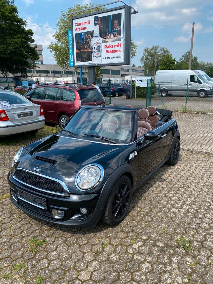 Mini Cooper SD Automatik Cabrio in Langenfeld