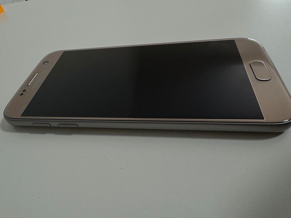 Samsung Galaxy S7 32GB Gold top Zustand inkl. OVP in Übach-Palenberg