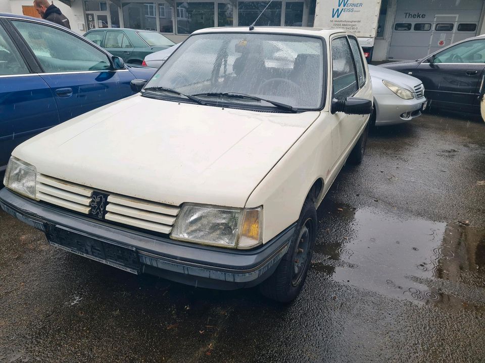 Peugeot 205 Look in Reutlingen