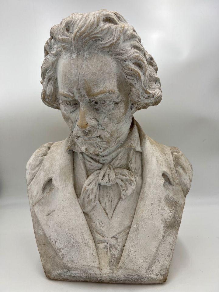 Stein Büste Ludwig van Beethoven in Hanau