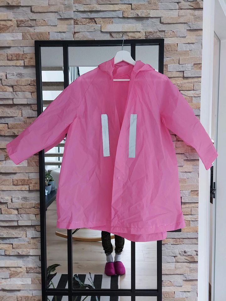 Regenjacke rosa pink. in Alfter