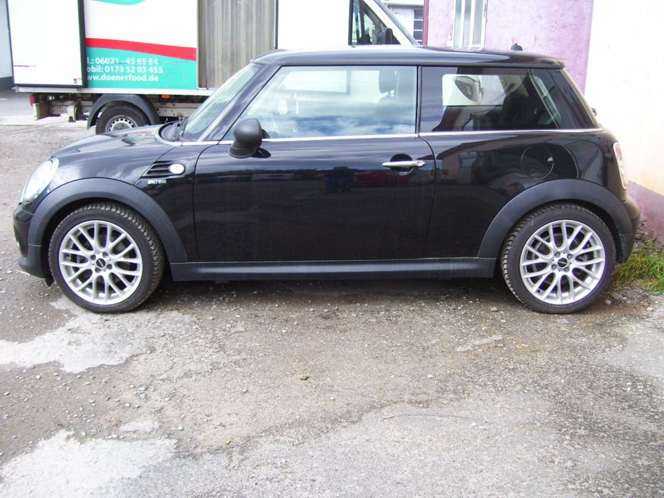 MINI SPICY, Schräghecklimosine , Bj.2011 / 72KW , EURO 5 , in Aschaffenburg