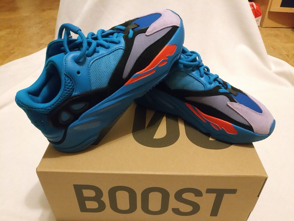 Adidas Yeezy Boost 700 Hi-Res Blue | EU 44 | Neu | Ovp in Harsewinkel