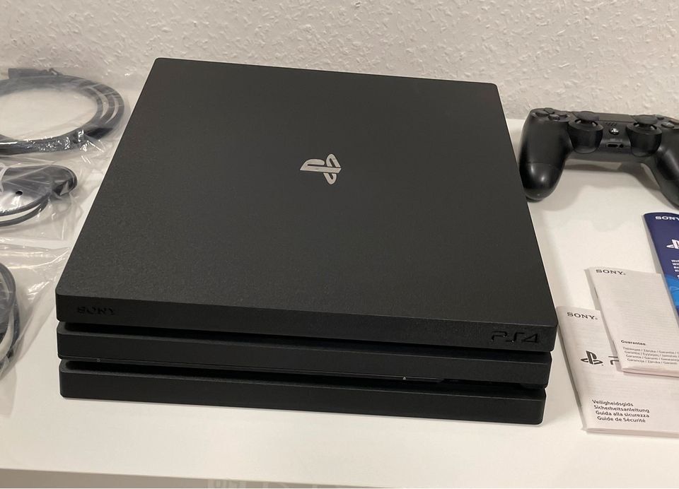 Playstation 4 Pro,1TB SSD|NEUWERTIG|neue Version|+2 Spiele|PS4Pro in Viersen