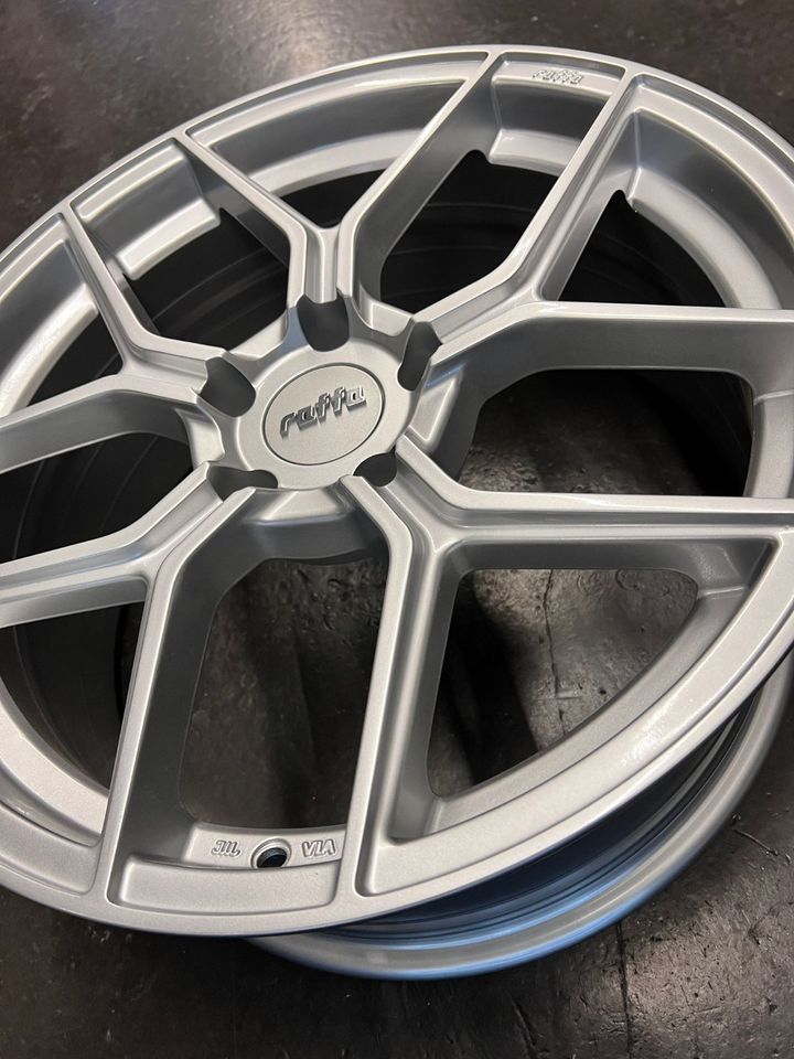 1x Raffa Wheels RS-01 Silber 8,5J x 19 ET35 LK 5x120 Alufelge 19 in Lindau