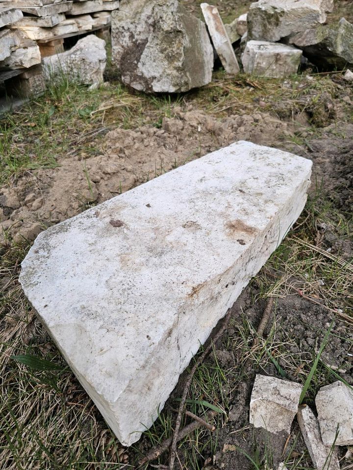 Bruchsandsteinplatten und Bruchsandsteine in Wendisch Rietz