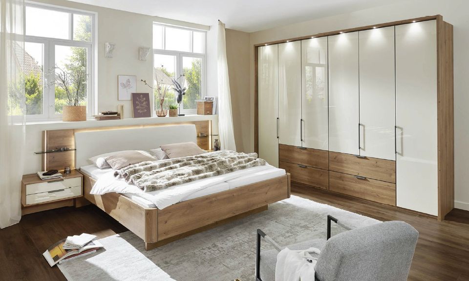 Schlafzimmer Modell-Arnheim Neuware in Lippstadt