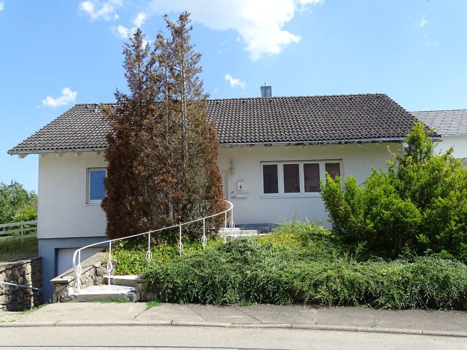 Wohnen auf einer Ebene...Bungalow mit schönem Grundstück in Wutach-Ewattingen in Wutach