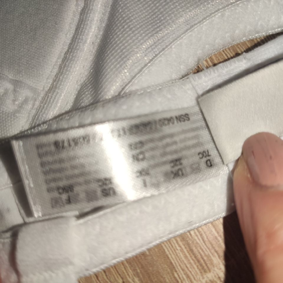 Wäsche BH Bustier Slip Tanga neu in Saarbrücken