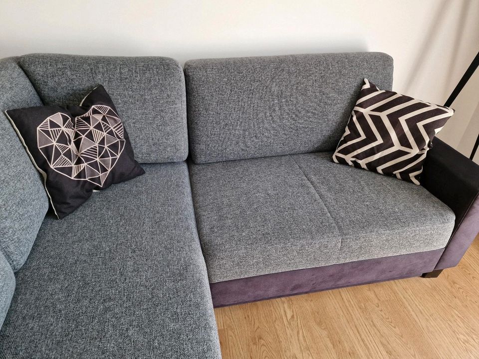 Sofa | 200 × 200 cm | Schlaffunktion + Stauraum in Erlangen