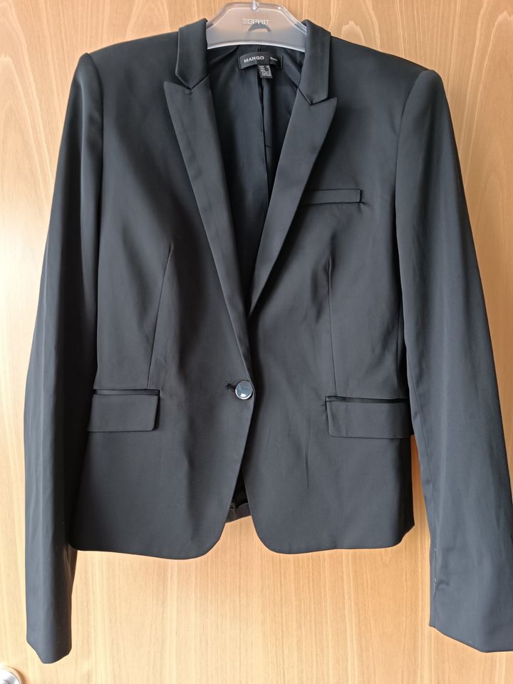 Blazer schwarz, leicht glänzend, Mango, 38/M in Aichtal