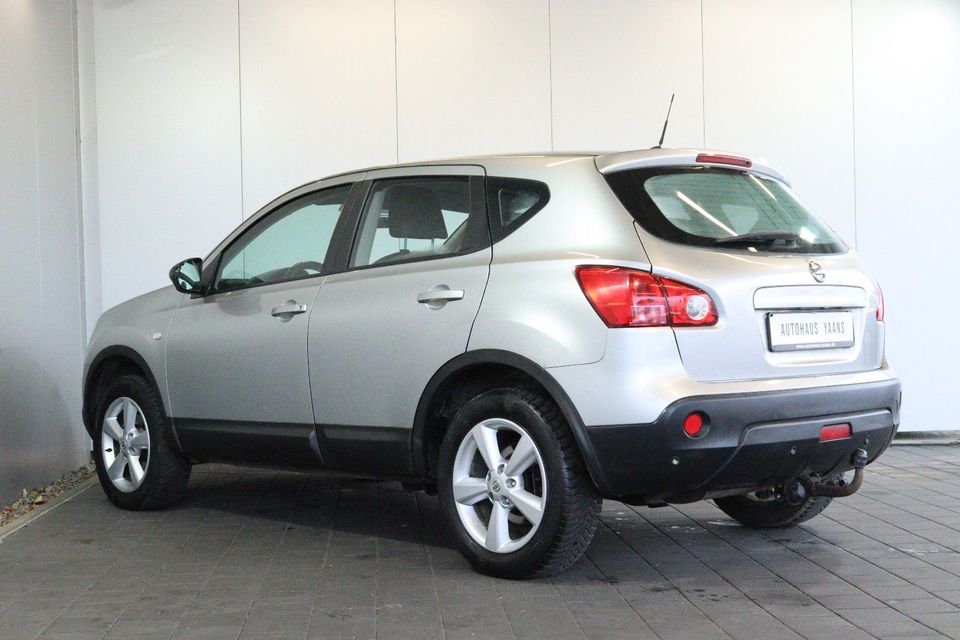 Nissan Qashqai 1.5 dCi TEMP+PDC+AHK+17" in Pinneberg