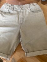 Jeans, kurze Hose Bermuda Shorts H&M Gr. 164 neu Baden-Württemberg - Besigheim Vorschau