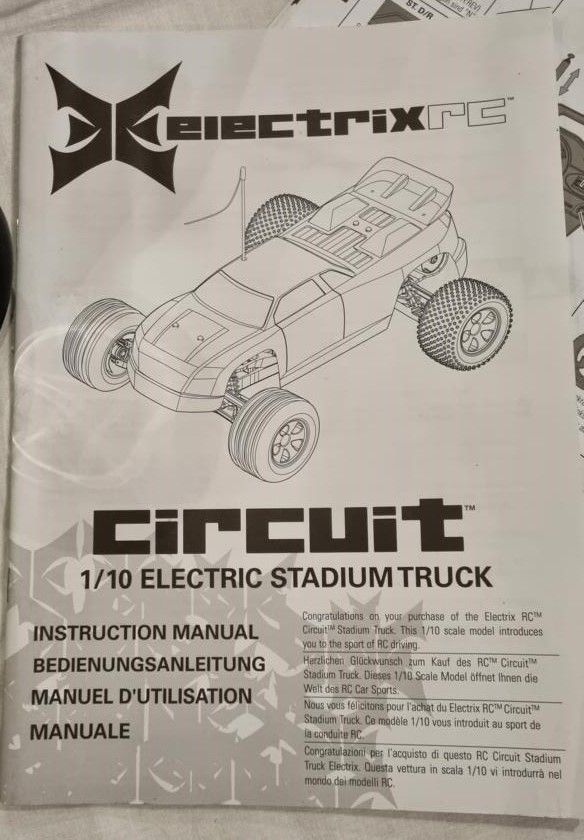 ElectrixRC Off-Road Truck (2 Stück) + Zubehör in Kehl