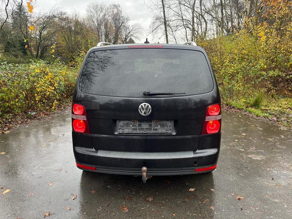 Volkswagen Touran 1.4 TSI 7-Sitzer Tüv Inspektion Neu in Bochum