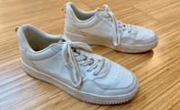 Weiße Low-Top Sneaker Gr. 43 – sauber & kaum getragen Düsseldorf - Pempelfort Vorschau