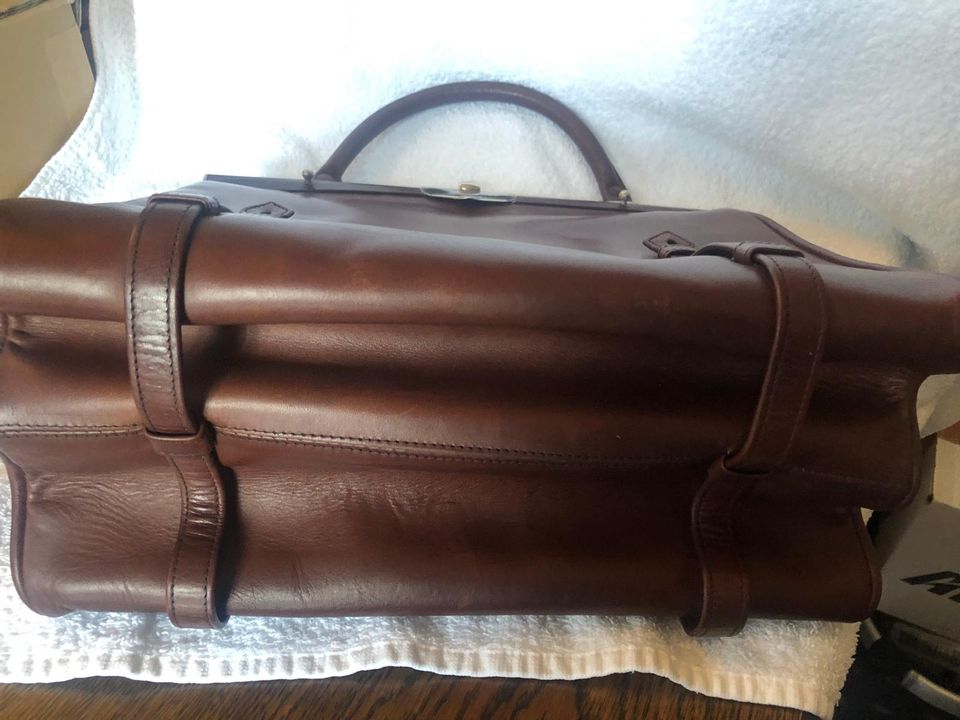 Vintage Lederhandtasche 60er Jahre in Saarbrücken