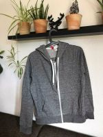 Basic Sweatshirtjacke Jacke Cardigan Zipper grau meliert M 38 42 Nordrhein-Westfalen - Gladbeck Vorschau