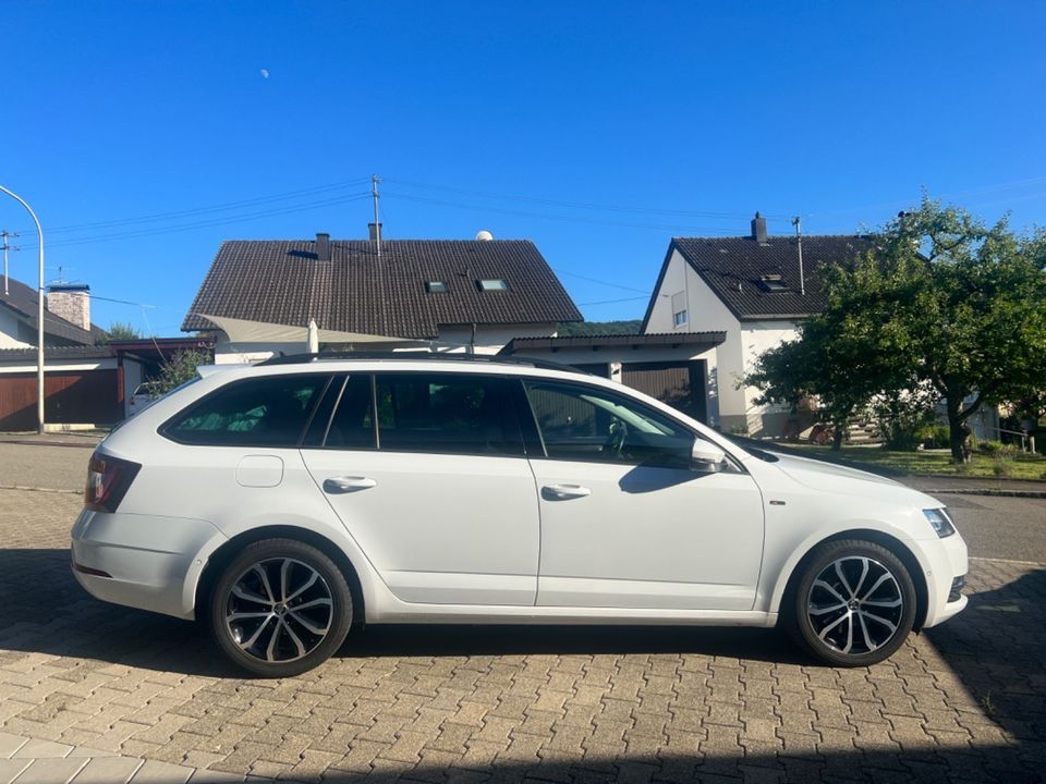 Skoda Octavia 2.0 TSI DSG|Combi|LED|ACC|Navi|Klimaa| in Mössingen