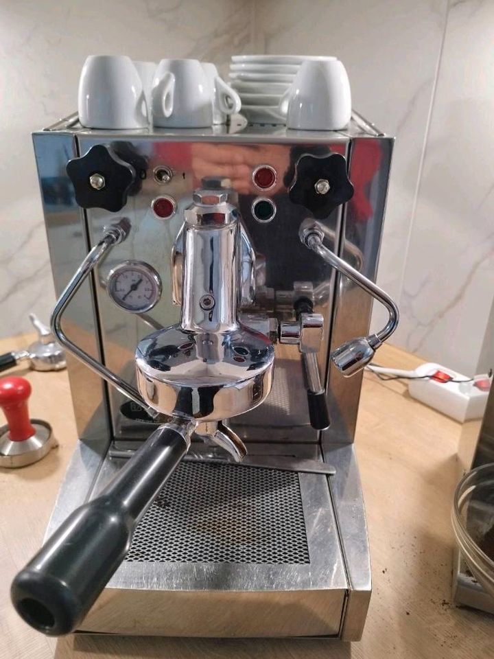 Isomac Espresso Maschine + Mühle in Köln