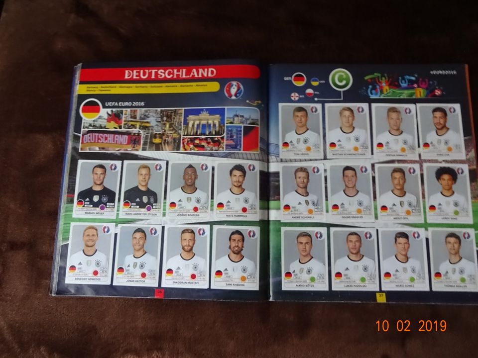 Panini Stickeralbum EM 2016 France - eingeklebt undvollständig in Berlin