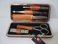 Zwilling Maniküre Etui Leder °°neu  Nagelpflege Set Beauty modern Baden-Württemberg - Traubenmühle Vorschau