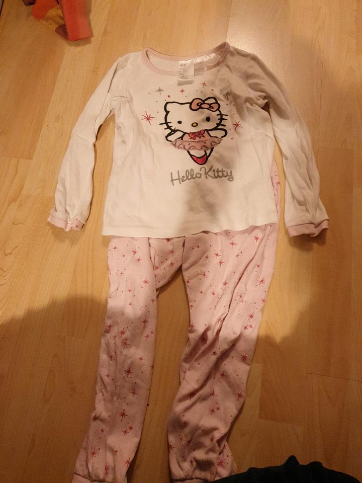 Hello kitty Schlafanzug 110/116 in Kaltenkirchen