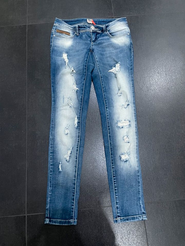 Only Jeans Jeanshose Größe XS 32 25 / 32 NEU in Bottrop