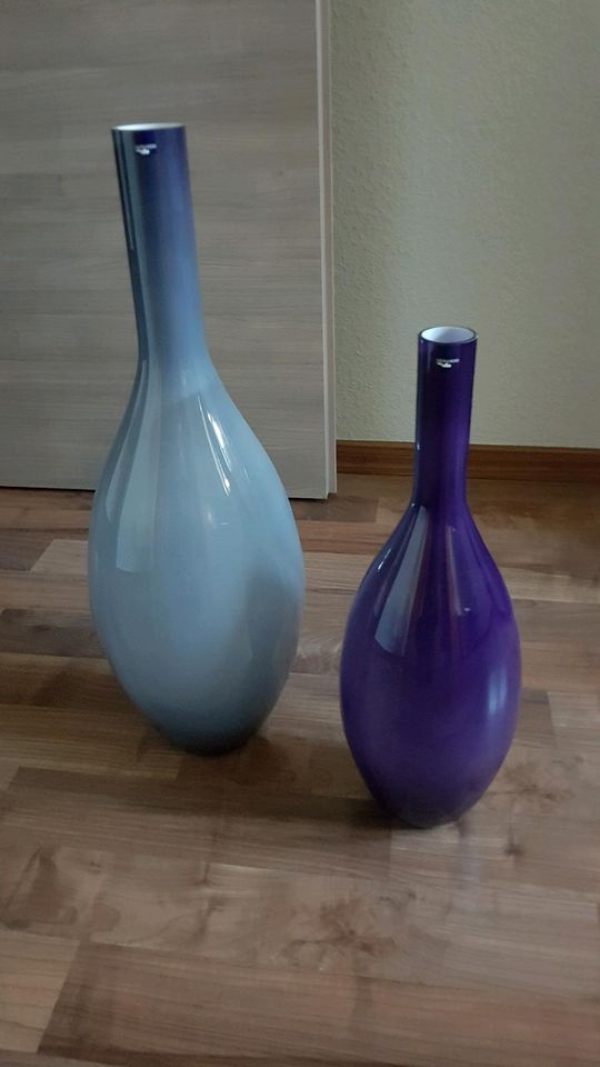 2 Leonardo Vasen 50 und 65 cm grau u.lila in Wegberg