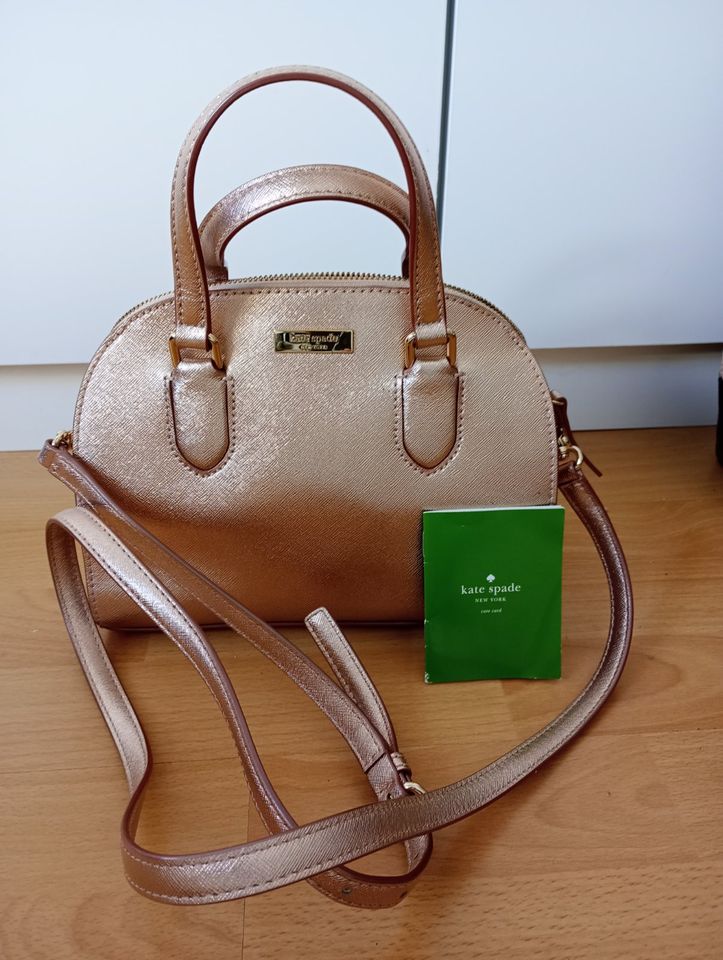 Original Kate Spade Umhängetasche gold metallic neuwertig in Mannheim