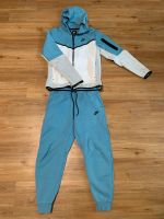 NIKE Tech Fleece Trainingsanzug babyblau-weiß / Top!!! Hessen - Wiesbaden Vorschau