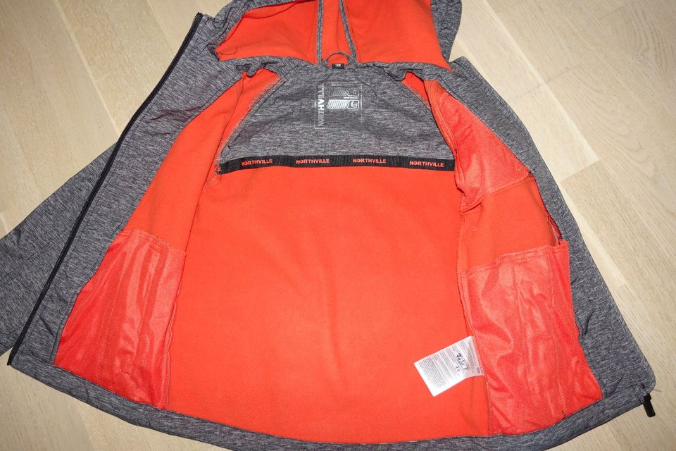 Softshelljacke Kinderjacke Gr. 128 TOP-Zustand in Lörrach