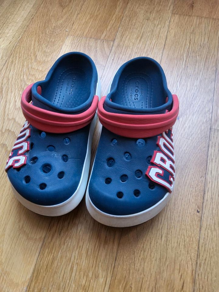 CROCS für Kinder in Gr. 28/29 in Berlin