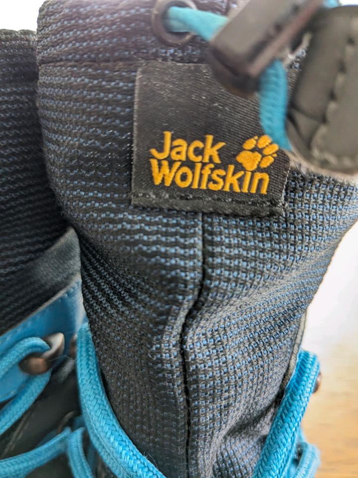 Jack Wolfskin wasserdichte Stiefel in Ochsenhausen