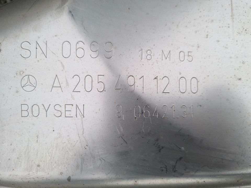 MERCEDES-BENZ C-KLASSE W205 AUSPUFFSCHALLDÄMPFER A2054911100 in Essen
