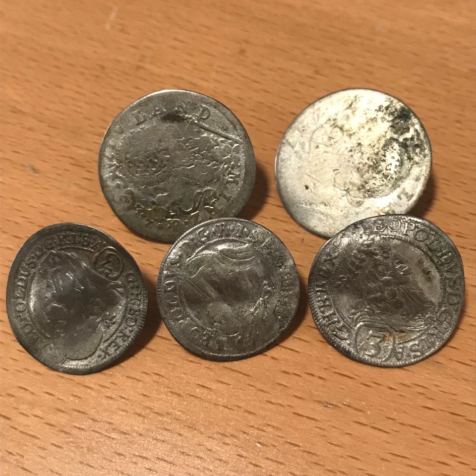 5 Alte Silberknöpfe aus Münzen, für Tracht in Gilching