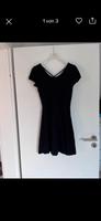Stretchkleid Jerseykleid Kleid Mini Rock schwarz c&a s 36 Rheinland-Pfalz - Bodenheim Vorschau