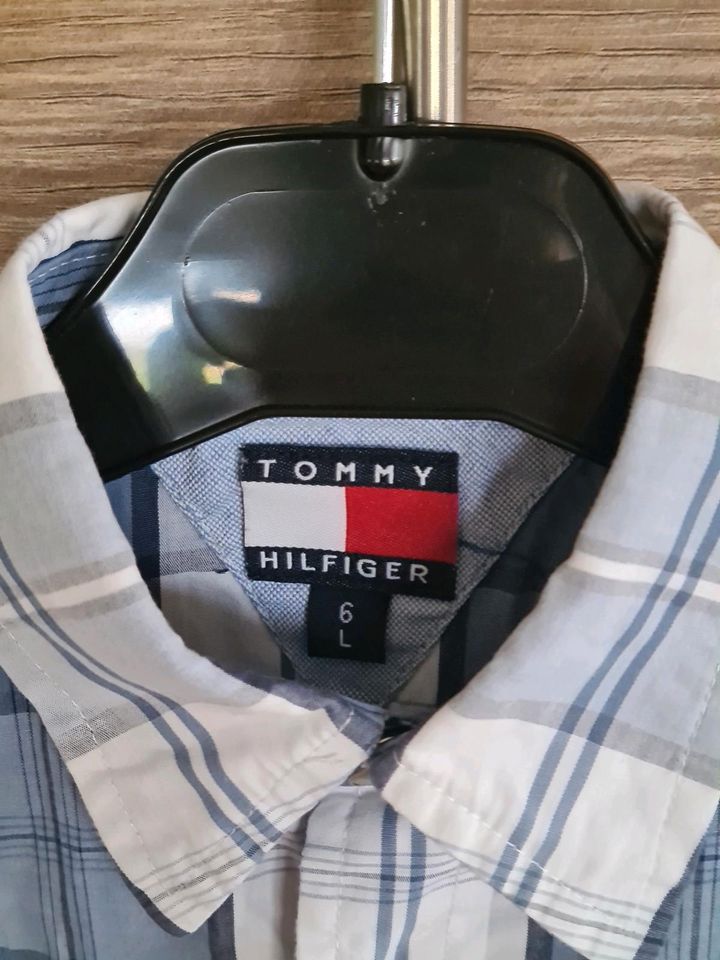 Tommy Hilfiger Hemd Größe 122/128 wie neu in Werneuchen