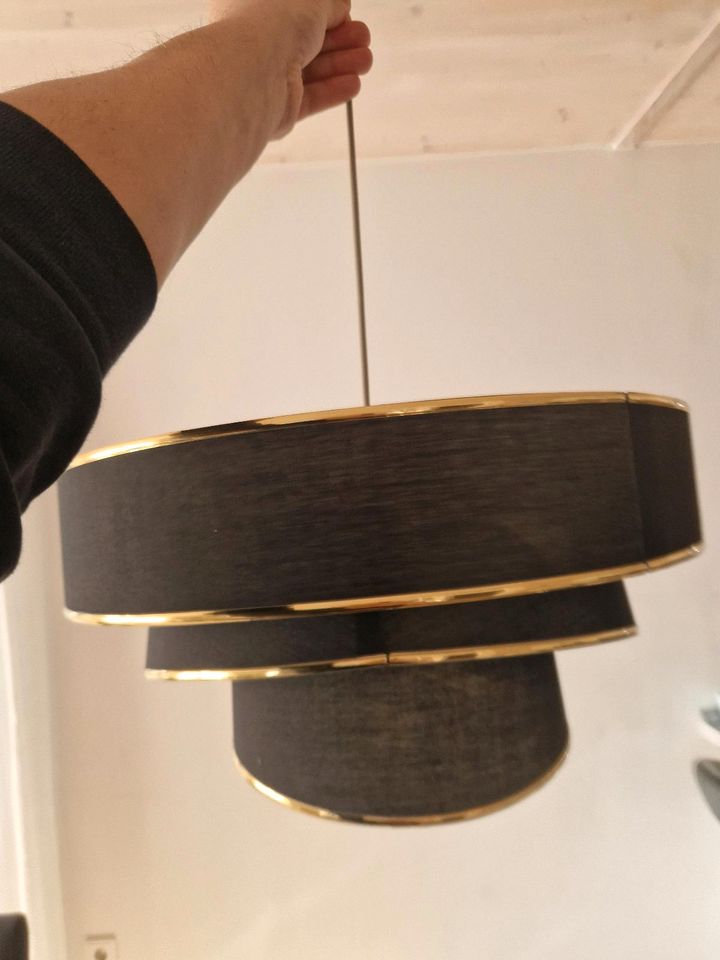 Schwarz goldene Designer Lampe Deckenlampe in Glücksburg