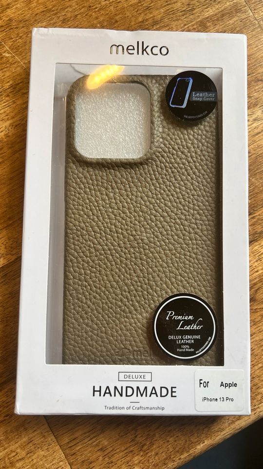 melkco Hülle iPhone 13 Pro grau aus echten Rindsleder NEU in Dresden