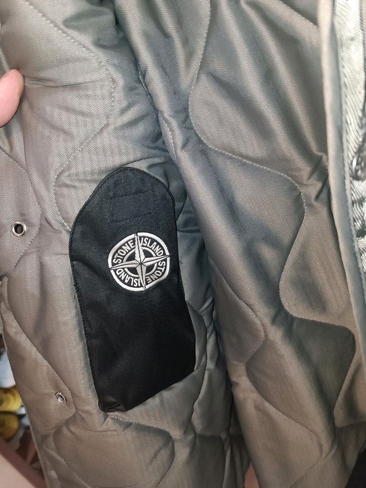 Stone Island Jacke in Dahlenwarsleben