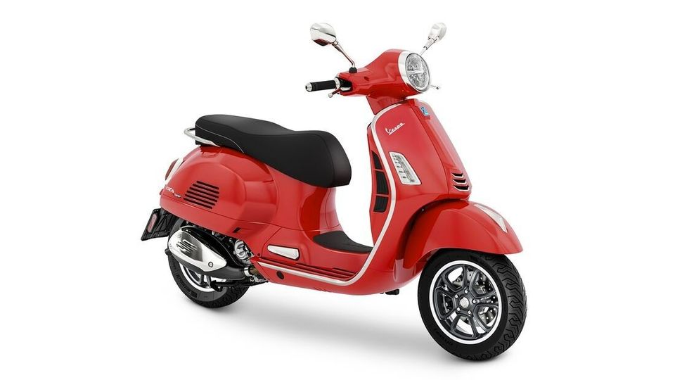 Vespa GTS 300 SUPER E5 ABS/ASR "MODELL 2023" SOF. VERF in Stuttgart