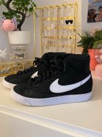 Nike Blazer schwarz Kr. München - Garching b München Vorschau