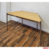 2x USM Haller Trapez Schreibtisch Buche 150 x 65 cm Büro Tisch Berlin - Reinickendorf Vorschau