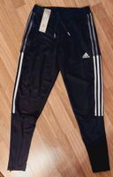 NEU!! Adidas Jogginghose Gr. XS TIRO21 Wuppertal - Ronsdorf Vorschau