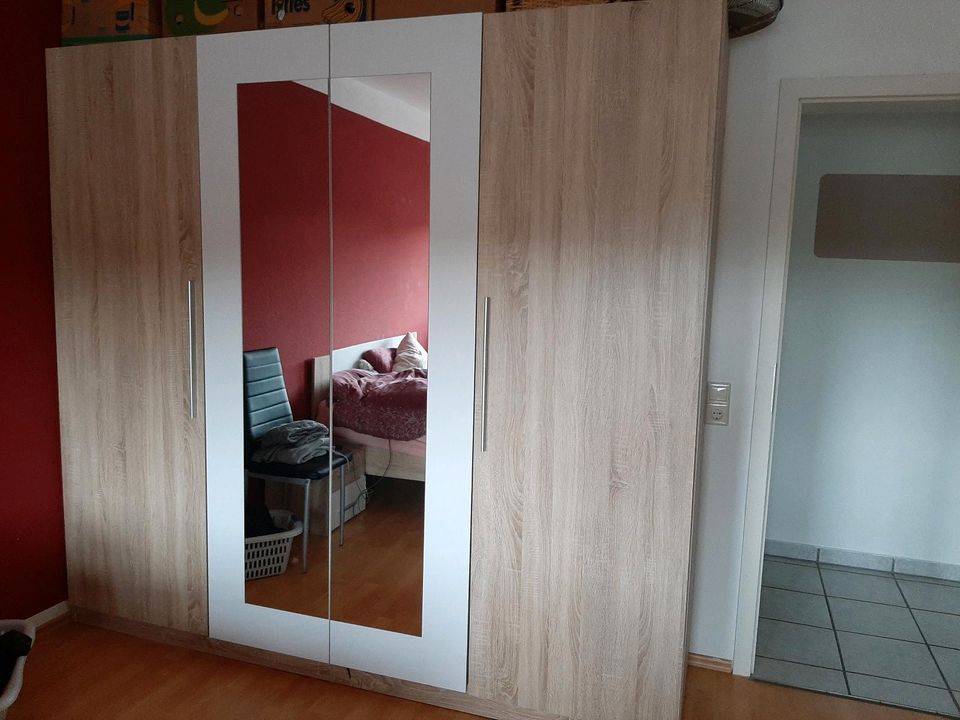 Schlafzimmermöbel günstig abzugeben in Bad Driburg