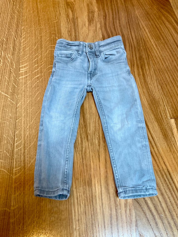 Jeans Gr. 92 in Ainring