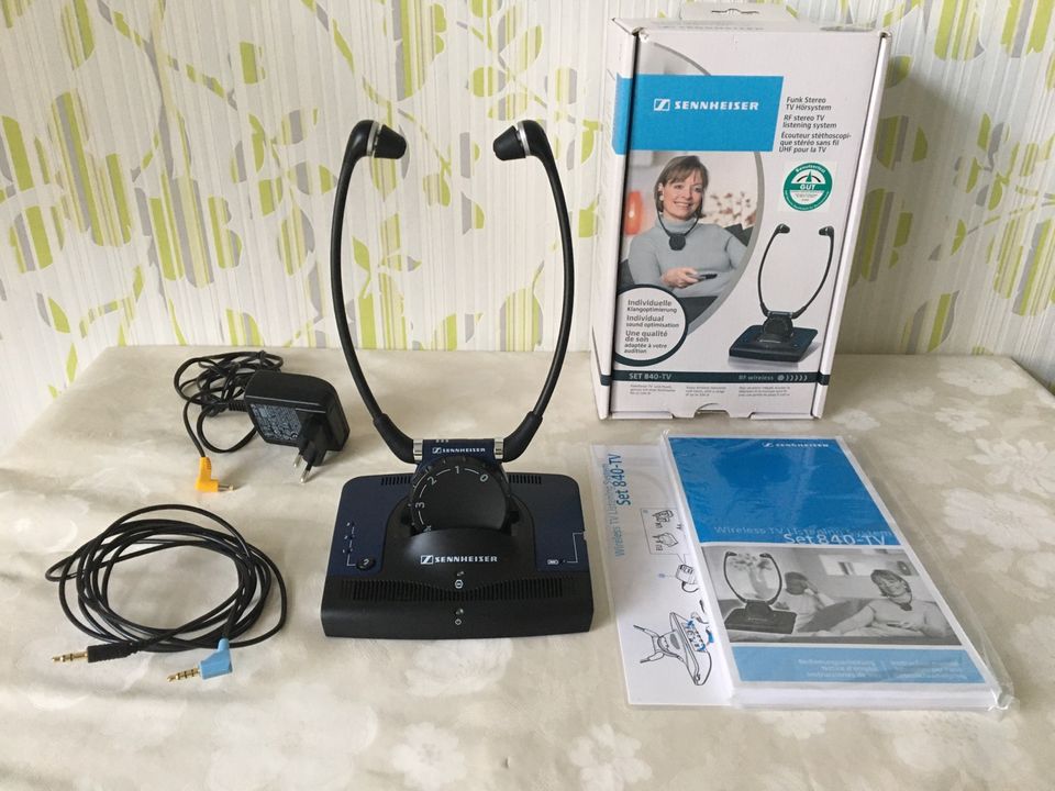 Sennheiser Kinnbügelhörer Kopfhörer Set 840-TV wireless kabellos in  Nordrhein-Westfalen - Herne | Lautsprecher & Kopfhörer gebraucht kaufen |  eBay Kleinanzeigen ist jetzt Kleinanzeigen