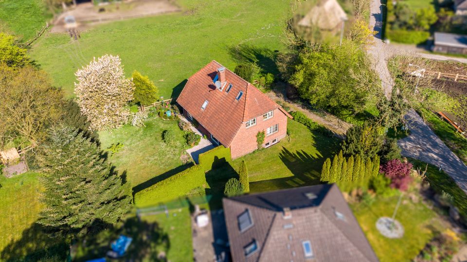 Gepflegtes 2-Familien-Haus mit Einliegerwohnung in herrlicher Lage in Schwanewede